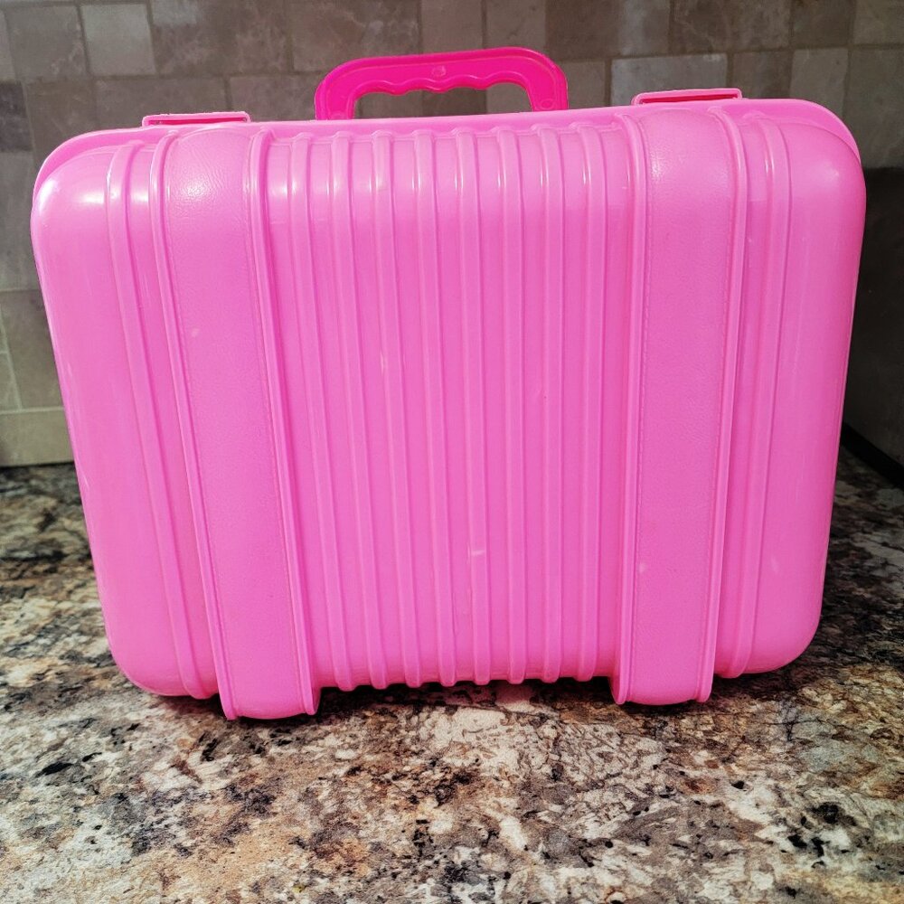 Vintage 1990s Plastic Fashion Doll Travel/Storage Case